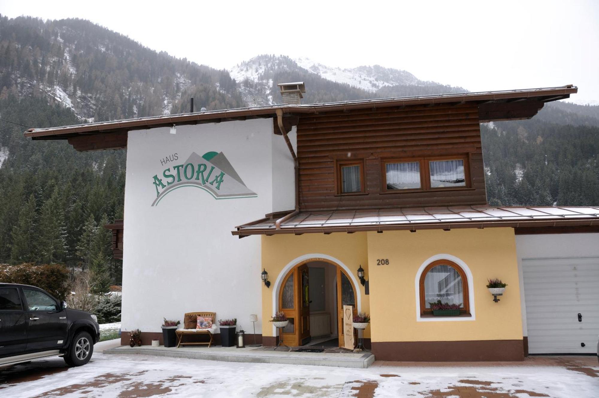 Haus Astoria Apartment Sankt Leonhard im Pitztal Exterior foto
